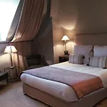 Oda ve Kahvaltı D'hotes Maison La Porte Rouge