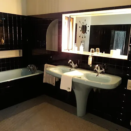 Nocleg ze śniadaniem D'hotes Maison La Porte Rouge 4*