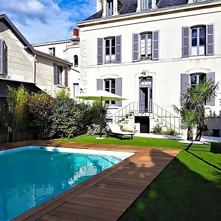 Bed & Breakfast D'hotes Maison La Porte Rouge 4*