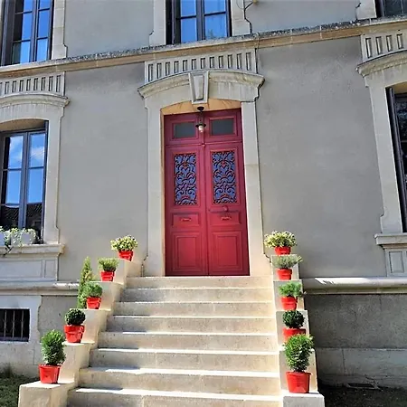 Oda ve Kahvaltı D'hotes Maison La Porte Rouge