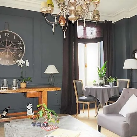 Bed & Breakfast D'hotes Maison La Porte Rouge 4*