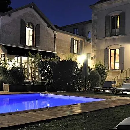 Oda ve Kahvaltı D'hotes Maison La Porte Rouge