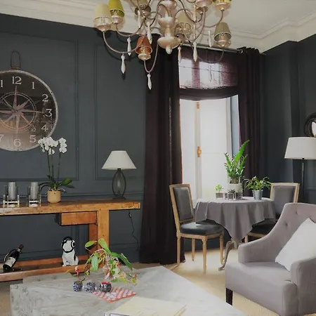 Bed & Breakfast D'hotes Maison La Porte Rouge Niort