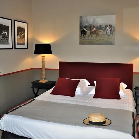 D'hôtes Maison La Porte Rouge Couette-café 4*