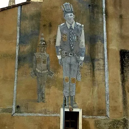 D'hôtes Maison La Porte Rouge 4*