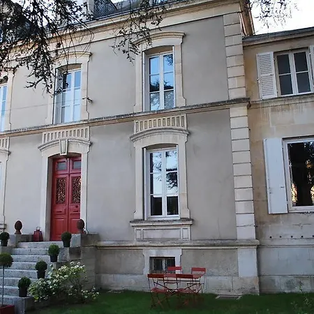 D'hotes Maison La Porte Rouge Nocleg ze śniadaniem