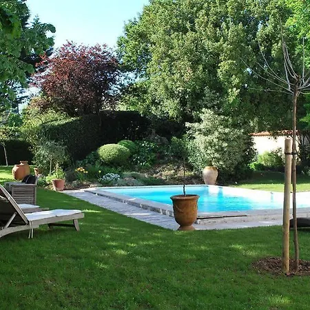 Bed & Breakfast D'hotes Maison La Porte Rouge