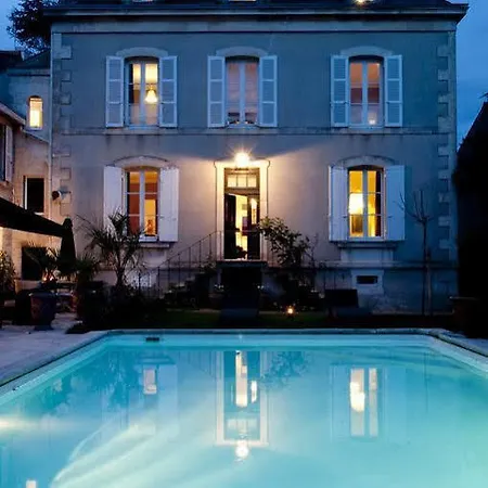 Nocleg ze śniadaniem D'hotes Maison La Porte Rouge 4*