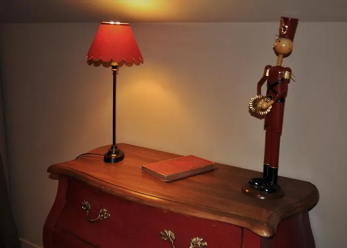 Maison La Porte Rouge Bed & Breakfast