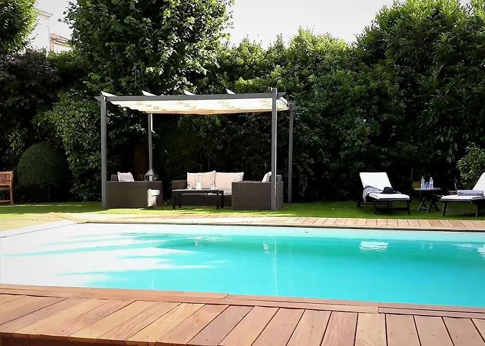 Maison La Porte Rouge Bed & Breakfast Niort