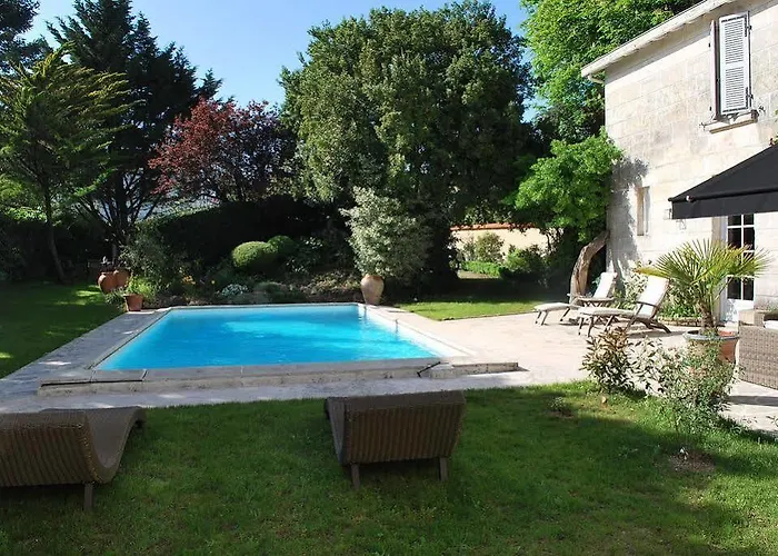 Maison La Porte Rouge Niort