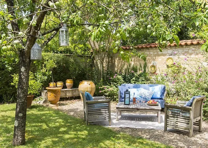 Maison La Porte Rouge Bed & Breakfast Niort