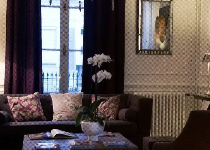 Maison La Porte Rouge